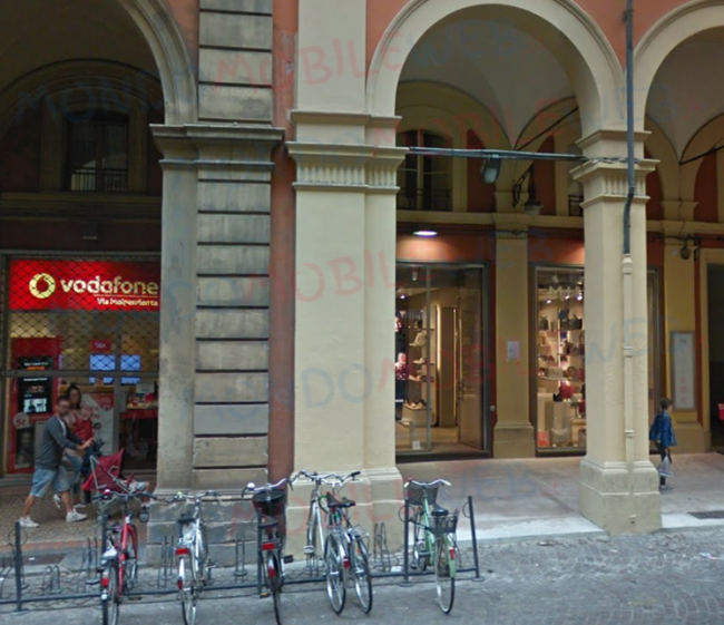 Iliad Store Bologna
