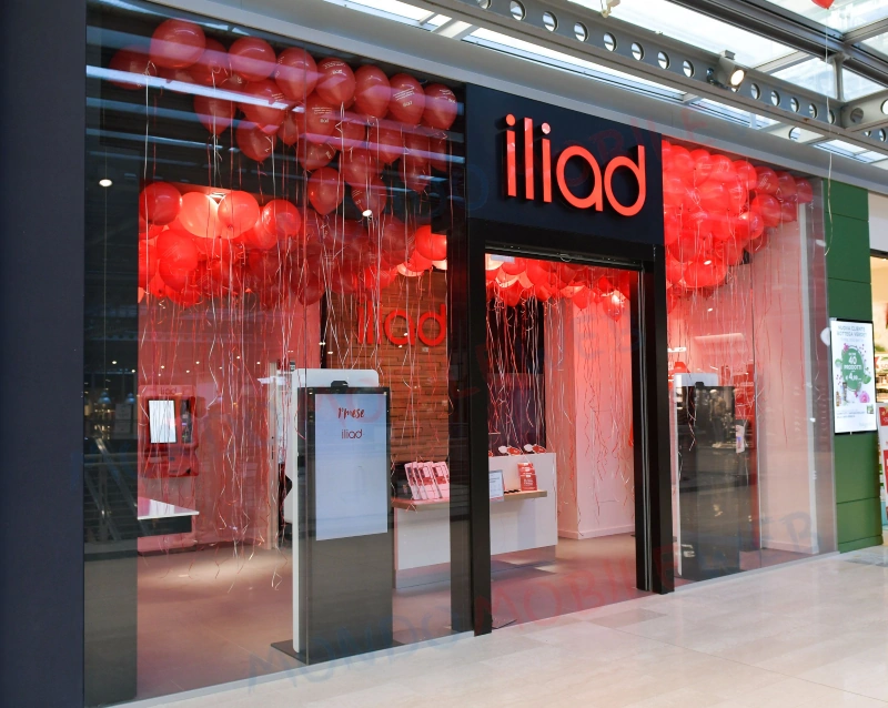 Iliad Store Torino Lingotto SIMBOX