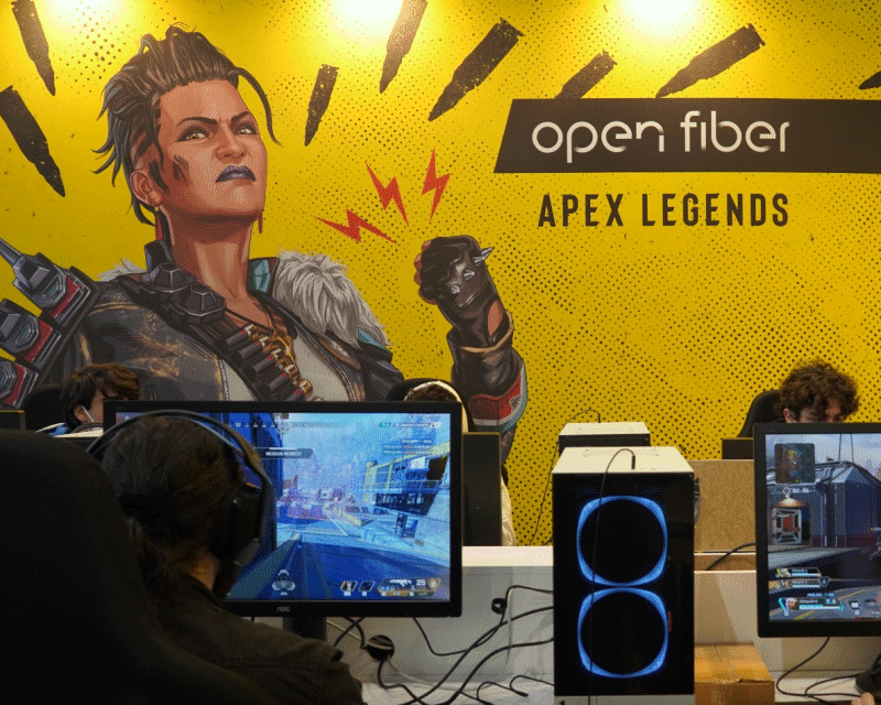 Open Fiber Comicon