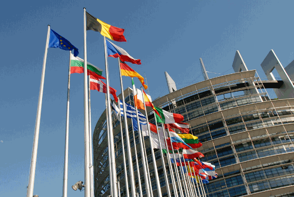 caricabatteria unico dal 2024